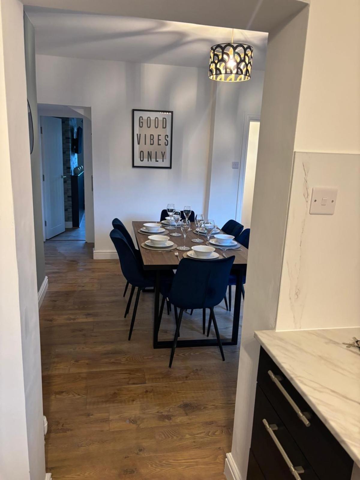 Stunning House - Sleeps 7 - 5 Mins Walk To Lincoln High Street - Parking - Wifi Villa Dış mekan fotoğraf